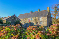 property to renovate for sale in Bon Repos sur BlavetCôtes-d'Armor Brittany