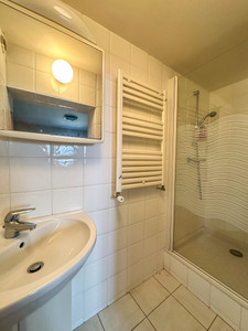 French property for sale in Cognac, Charente - €225,000 - photo 11