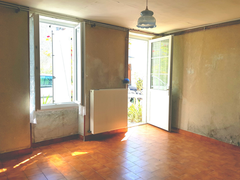French property for sale in La Trimouille, Vienne - &#8364;88,000 - photo 10