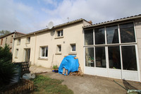 Maison à vendre à Orée d'Anjou, Maine-et-Loire - 180.000 € - photo 1