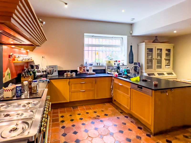 French property for sale in Paris 11e Arrondissement, Paris - €5,000,000 - photo 8