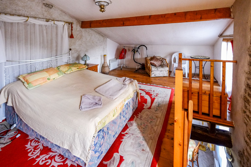 French property for sale in Coivert, Charente-Maritime - €99,999 - photo 11