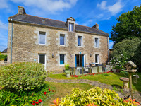 Maison à vendre à Baud, Morbihan - 299.000 € - photo 1