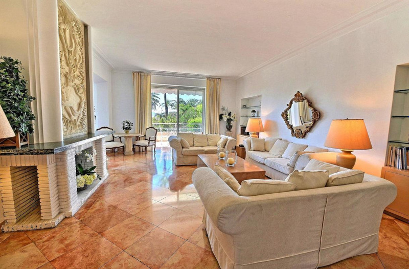French property for sale in Cannes, Alpes-Maritimes - €3,490,000 - photo 3