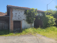 Propriété à vendre à Chabrac, Charente - 36 600 € - photo n°1