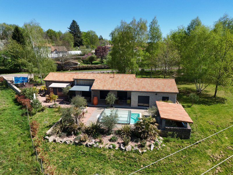 Propriété à vendre à Piégut-Pluviers, Dordogne - 399 900 €