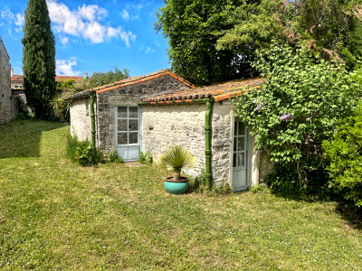 French property for sale in Mansle, Charente - €196,100 - photo 6