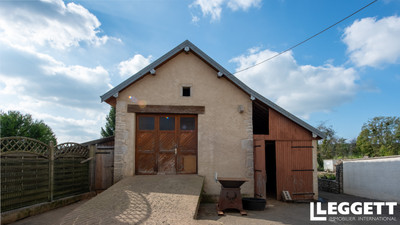 French property for sale in Uzelle, Doubs - €249,800 - photo 9