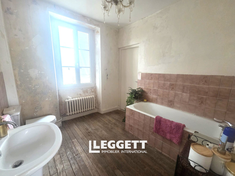 Maison 6 pièce(s), ARGENTRÉ-DU-PLESSIS