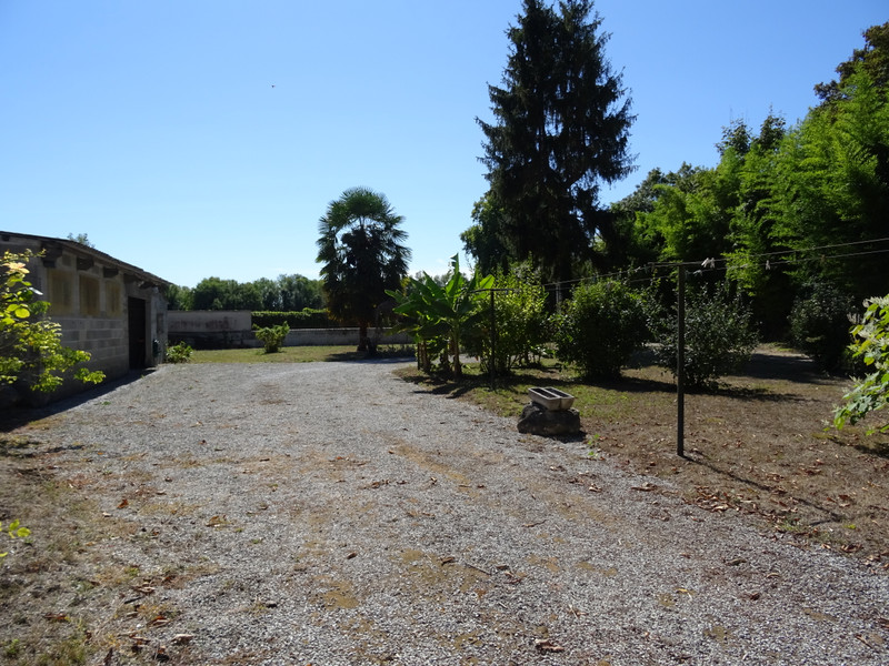 French property for sale in La Couronne, Charente - &#8364;244,680 - photo 9