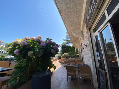 French property for sale in Saint-Raphaël, Var - €265,000 - photo 8