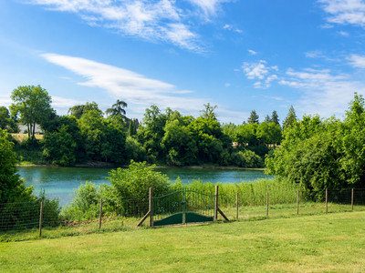 French property for sale in Port-Sainte-Foy-et-Ponchapt, Dordogne - €450,000 - photo 1