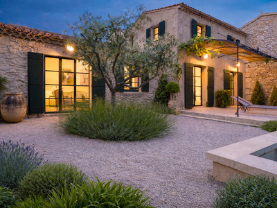French property for sale in Eygalières, Bouches-du-Rhône - €2,075,000 - photo 5
