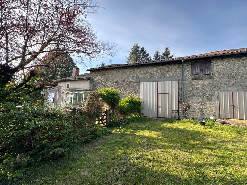 Propriété à vendre à Marval, Haute-Vienne - 455 800 €