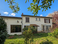 Propriété à vendre à Saint-Gourson, Charente - 119 900 € - photo n°1