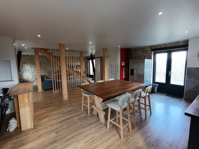 French property for sale in Auzances, Creuse - €149,900 - photo 6