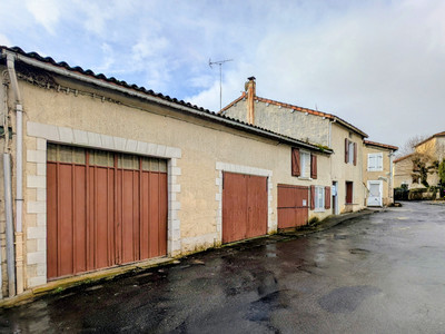 French property for sale in Ruffec, Charente - €71,500 - photo 1