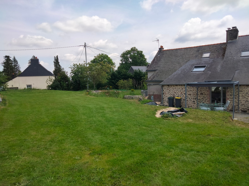 French property for sale in Néant-sur-Yvel, Morbihan - €345,000 - photo 4