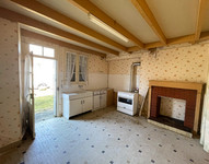 Maison à vendre à Oradour-Fanais, Charente - 31 600 € - photo 4
