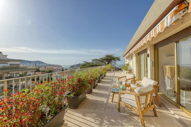 French property for sale in Nice, Alpes-Maritimes - €1,300,000 - photo 4