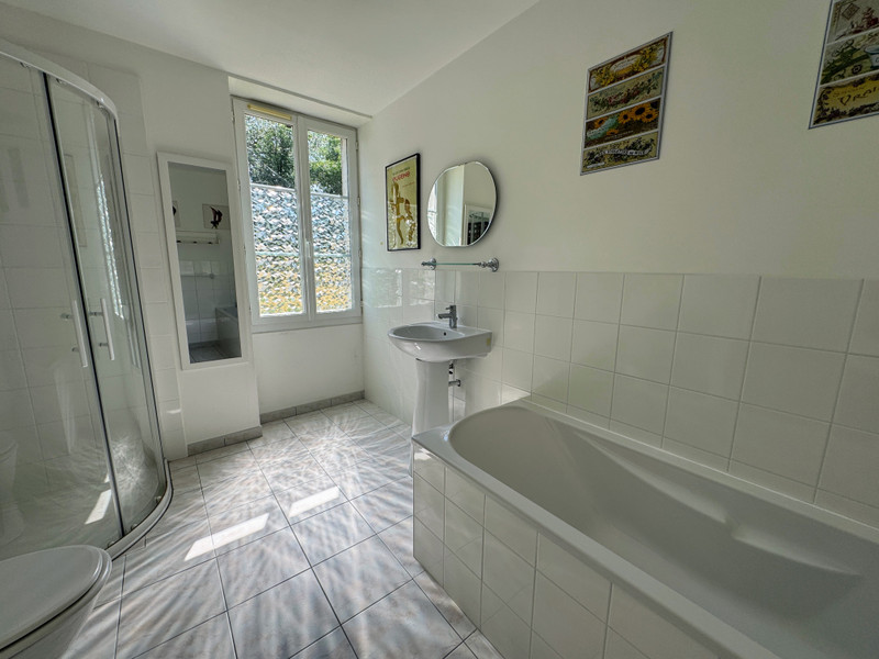 French property for sale in Montmoreau, Charente - €360,000 - photo 6