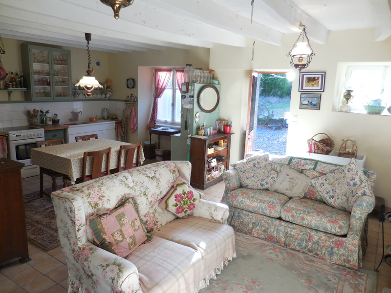 French property for sale in Le Mené, Côtes-d'Armor - &#8364;93,500 - photo 2