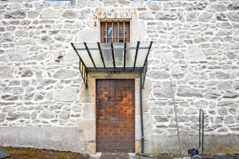 French property for sale in Eygurande, Corrèze - €165,500 - photo 10