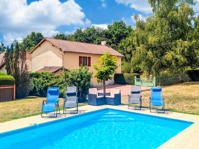 Maison à vendre à Saint-Saud-Lacoussière, Dordogne, Aquitaine, avec Leggett Immobilier