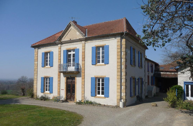 Vente Château / Manoir 700m² 22 Pièces à Termes-d'Armagnac (32400) - Leggett Immobilier