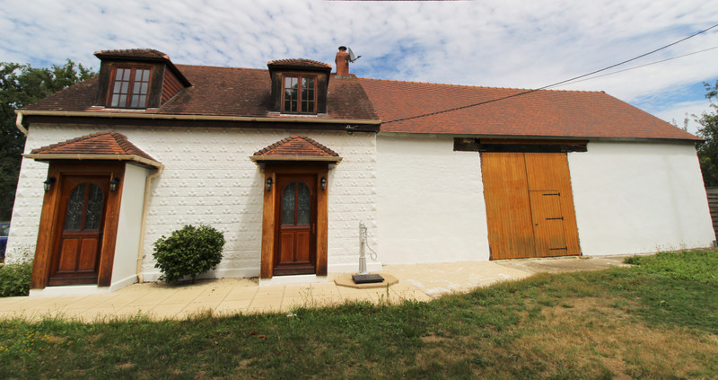 French property for sale in Coulonges, Vienne - €169,000 - photo 2