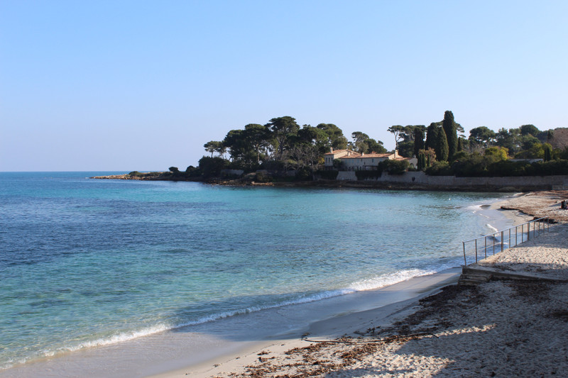 French property for sale in Antibes, Alpes-Maritimes - €427,000 - photo 9