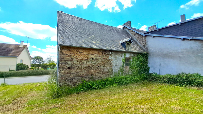 French property for sale in Tinchebray-Bocage, Orne - €37,000 - photo 5