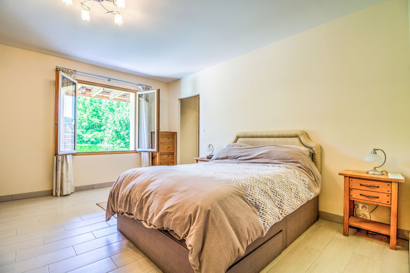 House in SaintJuliendeLampon Dordogne Recent family house with 4