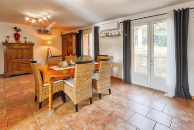 French property for sale in Rustrel, Vaucluse - €330,000 - photo 5