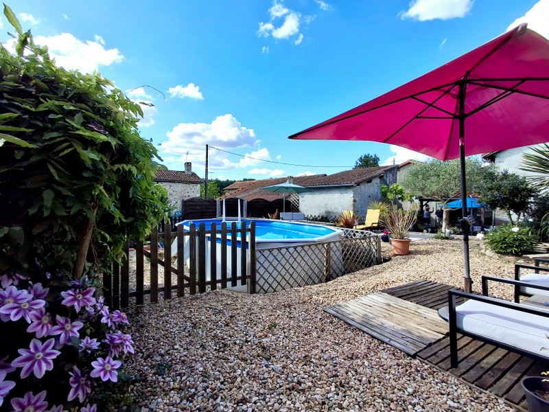 French property for sale in Étagnac, Charente - €179,280 - photo 3