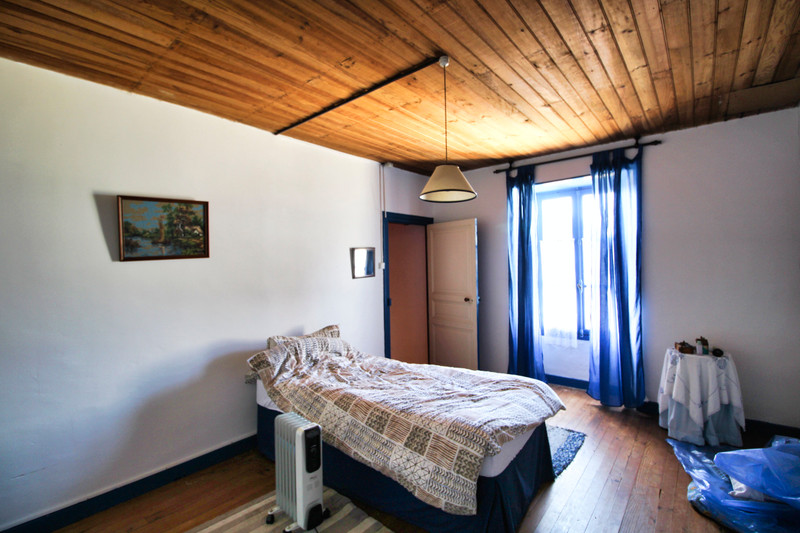 French property for sale in Romazières, Charente-Maritime - photo 4