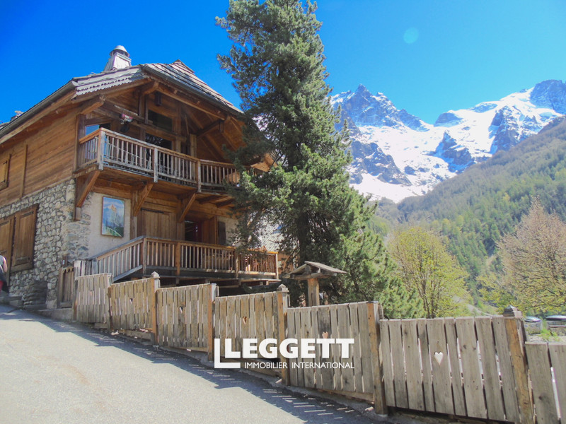 Boutique 10 pièce(s), LA GRAVE
