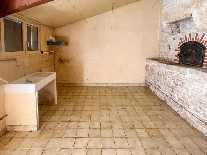 French property for sale in Messé, Deux-Sèvres - €99,995 - photo 7