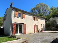 Maison à vendre à Pineuilh, Gironde - 181 900 € - photo 1