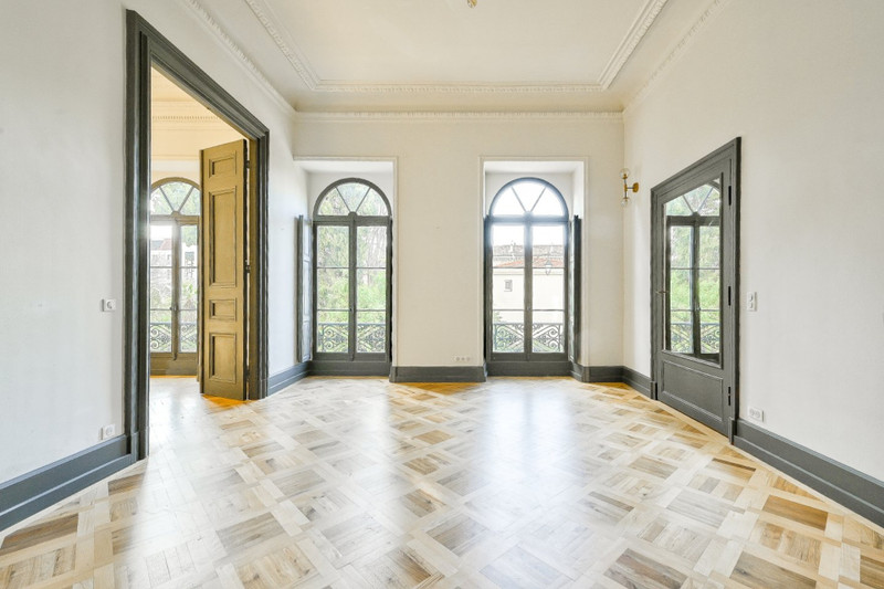 French property for sale in Nice, Alpes-Maritimes - €1,200,000 - photo 4