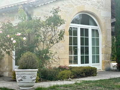 Maison à vendre à Branne, Gironde, Aquitaine, avec Leggett Immobilier