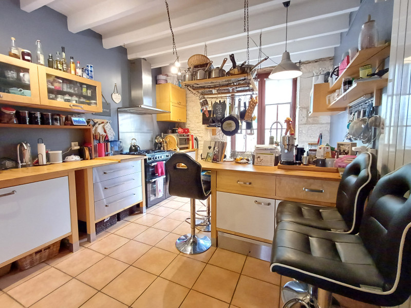 French property for sale in Aunac-sur-Charente, Charente - €221,490 - photo 5