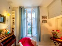 Appartement à vendre à Paris 18e Arrondissement, Paris - 255.000 € - photo 2