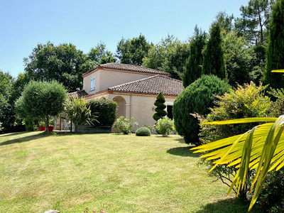 Maison à vendre à Cuzorn, Lot-et-Garonne, Aquitaine, avec Leggett Immobilier