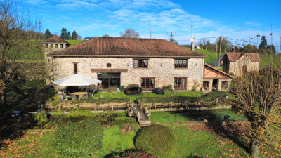 Maison à vendre à Saint-Yrieix-la-Perche, Haute-Vienne, Limousin, avec Leggett Immobilier