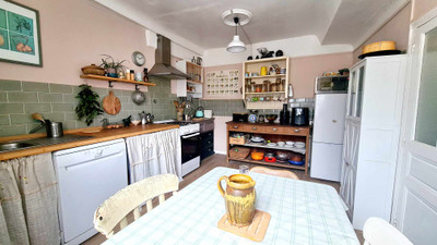 French property for sale in Ambrières-les-Vallées, Mayenne - €107,000 - photo 1