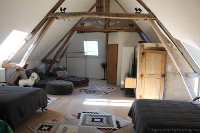 Longny au Perche, Charming 18thC town house - former coaching inn with walled garden. Beautifully presented.