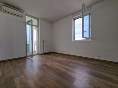 French property for sale in Bègles, Gironde - €239,500 - photo 5