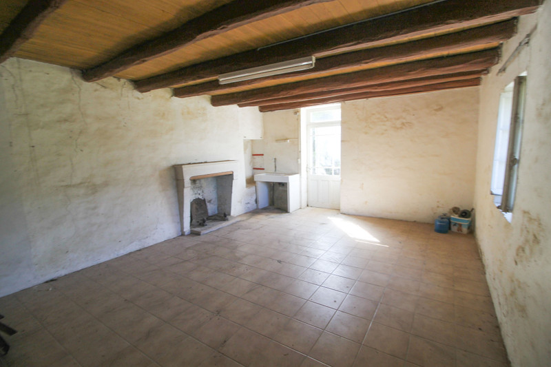 French property for sale in Xanton-Chassenon, Vendée - &#8364;49,600 - photo 3