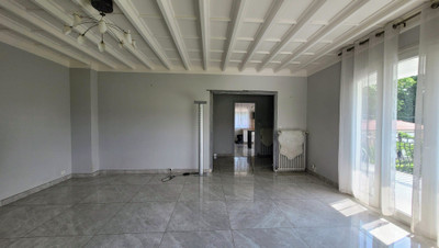 French property for sale in Thuir, Pyrénées-Orientales - €590,000 - photo 4
